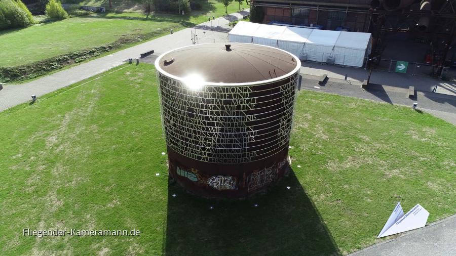 Luftaufnahmen der Jahrhunderthalle Bochum mit Drohne Luftaufnahmen der Jahrhunderthalle Bochum mit Drohne