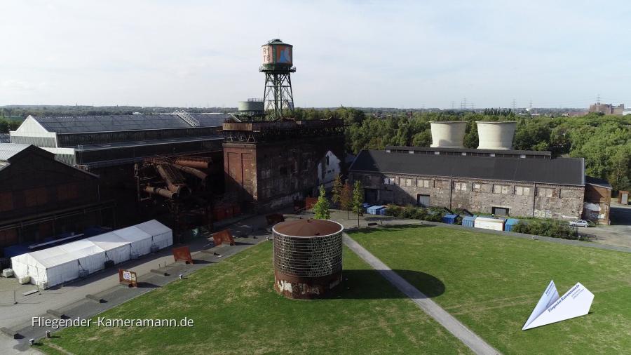 Luftaufnahmen der Jahrhunderthalle Bochum mit Drohne Luftaufnahmen der Jahrhunderthalle Bochum mit Drohne