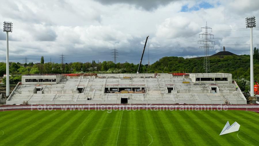 Luftaufnahmen der Umbauarbeiten am Lohrheidestadion in Bochum-Wattenscheid