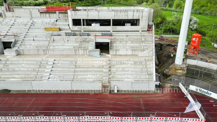 Luftaufnahmen der Umbauarbeiten am Lohrheidestadion in Bochum-Wattenscheid