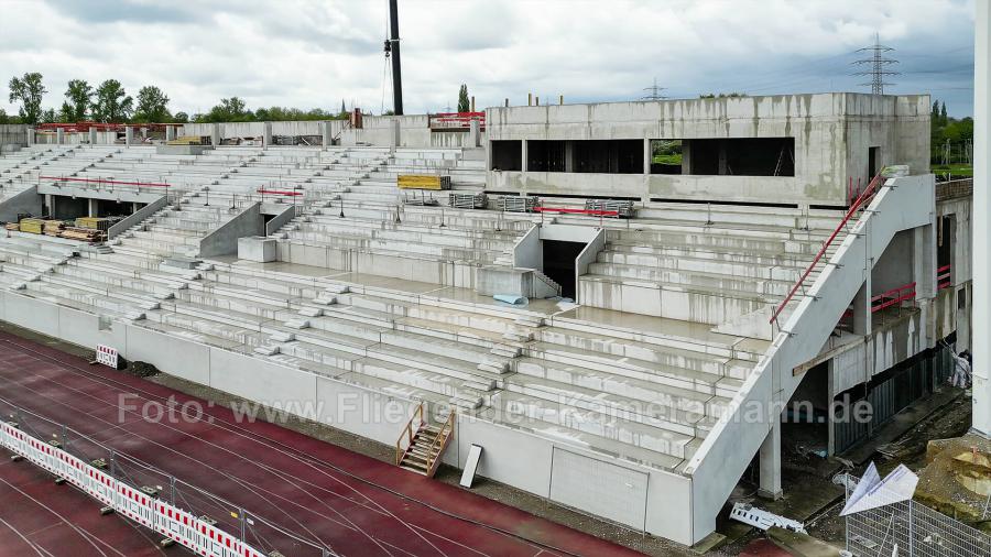 Luftaufnahmen der Umbauarbeiten am Lohrheidestadion in Bochum-Wattenscheid