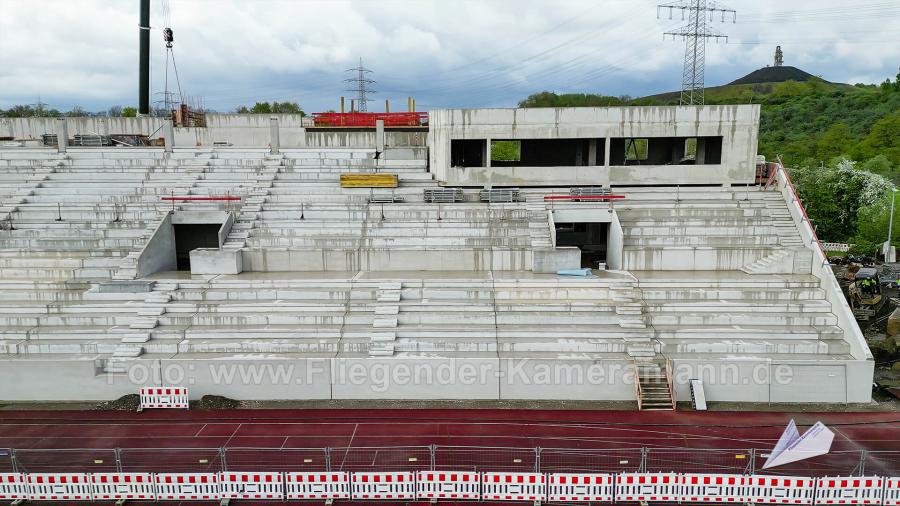 Luftaufnahmen der Umbauarbeiten am Lohrheidestadion in Bochum-Wattenscheid