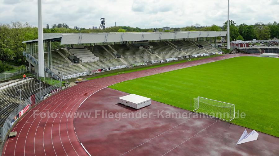 Luftaufnahmen der Umbauarbeiten am Lohrheidestadion in Bochum-Wattenscheid